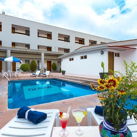 Hotel Bedd Express Queretaro Luaran gambar